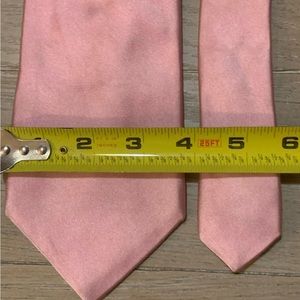 Fumagalli's 100% Silk Pink Tie Made in USA. 

Dry Clean only.